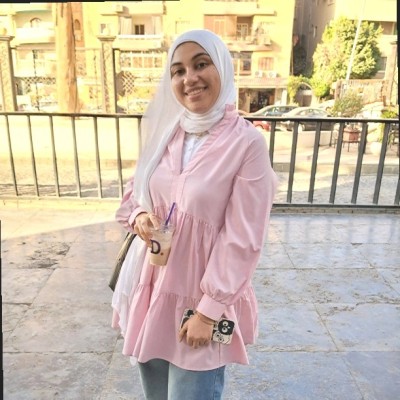ريم العنزي